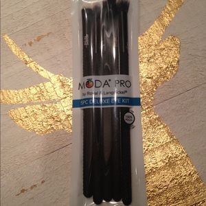 MODA PRO 5 piece Deluxe Eye Kit